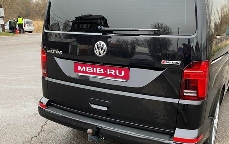 Volkswagen Multivan T6 рестайлинг, 2020 год, 7 100 000 рублей, 4 фотография