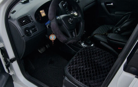 Volkswagen Polo VI (EU Market), 2016 год, 18 фотография