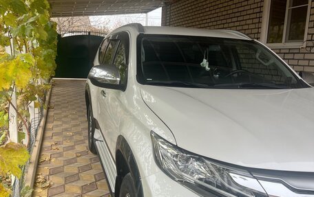 Mitsubishi Pajero Sport III рестайлинг, 2019 год, 3 080 000 рублей, 2 фотография