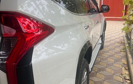 Mitsubishi Pajero Sport III рестайлинг, 2019 год, 3 080 000 рублей, 4 фотография