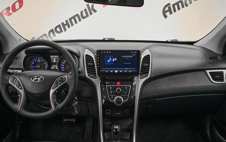 Hyundai i30 II рестайлинг, 2013 год, 1 050 000 рублей, 10 фотография