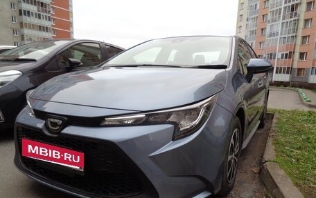 Toyota Corolla, 2022 год, 1 850 000 рублей, 2 фотография