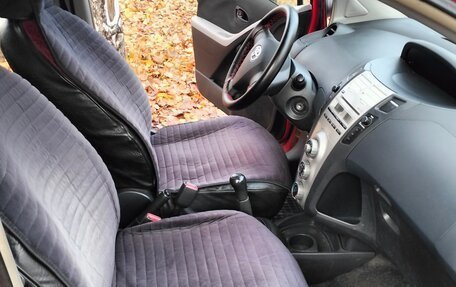 Toyota Yaris III рестайлинг, 2008 год, 390 000 рублей, 7 фотография