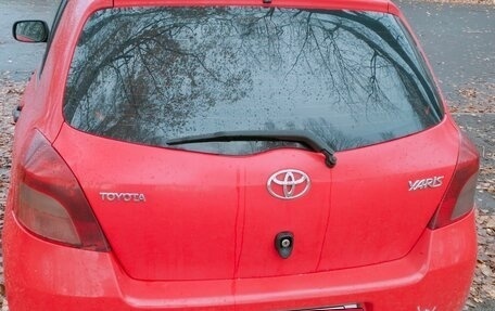 Toyota Yaris III рестайлинг, 2008 год, 390 000 рублей, 12 фотография