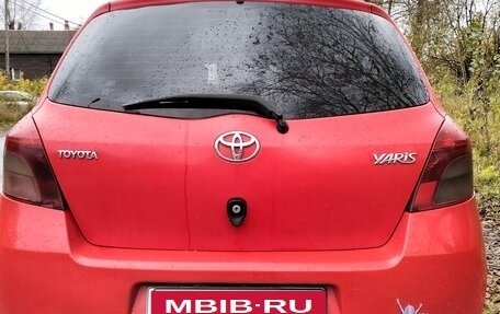Toyota Yaris III рестайлинг, 2008 год, 390 000 рублей, 4 фотография