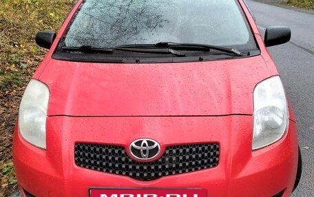 Toyota Yaris III рестайлинг, 2008 год, 390 000 рублей, 14 фотография