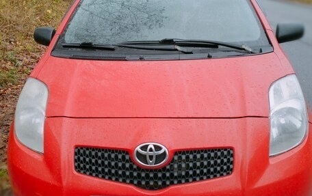 Toyota Yaris III рестайлинг, 2008 год, 390 000 рублей, 17 фотография