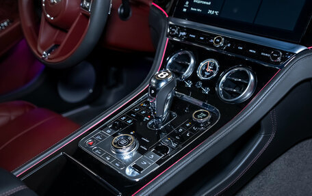 Bentley Continental GT III, 2019 год, 12 900 000 рублей, 28 фотография