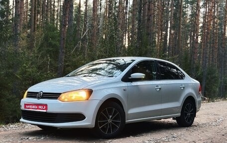 Volkswagen Polo VI (EU Market), 2015 год, 810 000 рублей, 1 фотография