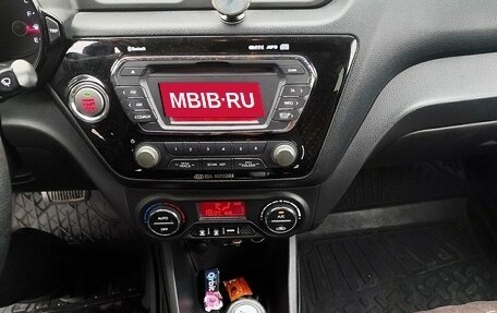 KIA Rio III рестайлинг, 2013 год, 860 000 рублей, 21 фотография