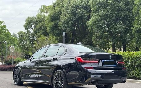 BMW 3 серия, 2022 год, 2 650 000 рублей, 4 фотография