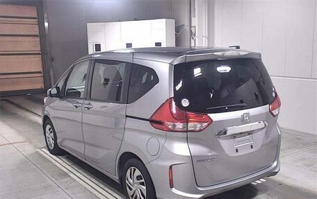 Honda Freed II, 2019 год, 1 890 000 рублей, 2 фотография