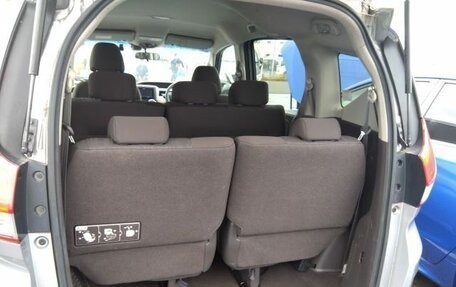 Honda Freed II, 2019 год, 1 890 000 рублей, 7 фотография