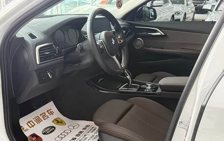 BMW 1 серия, 2022 год, 2 410 000 рублей, 10 фотография