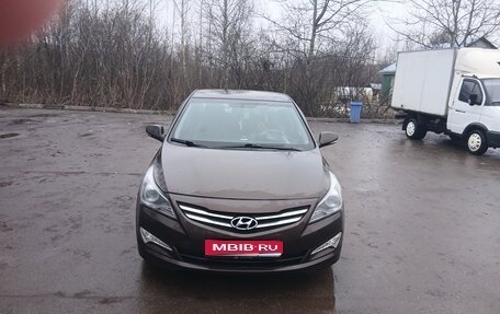 Hyundai Solaris II рестайлинг, 2016 год, 950 000 рублей, 1 фотография