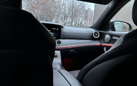 Mercedes-Benz E-Класс, 2021 год, 3 170 000 рублей, 21 фотография