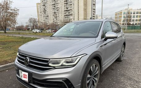 Volkswagen Tiguan II, 2021 год, 4 150 000 рублей, 1 фотография