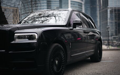 Rolls-Royce Cullinan, 2020 год, 32 700 000 рублей, 3 фотография