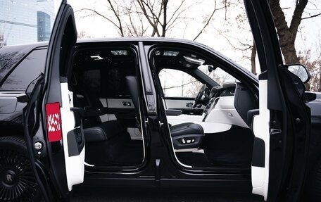 Rolls-Royce Cullinan, 2020 год, 32 700 000 рублей, 15 фотография