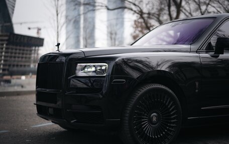 Rolls-Royce Cullinan, 2020 год, 32 700 000 рублей, 38 фотография