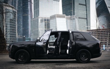 Rolls-Royce Cullinan, 2020 год, 32 700 000 рублей, 37 фотография