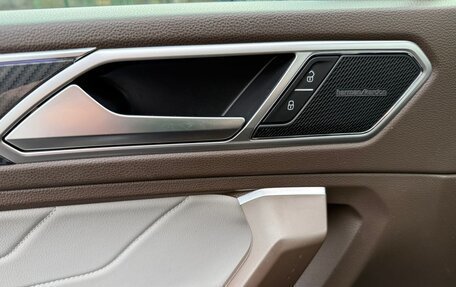 Volkswagen Tiguan II, 2021 год, 4 150 000 рублей, 9 фотография