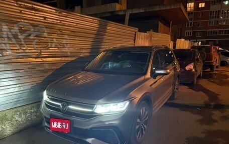Volkswagen Tiguan II, 2021 год, 4 150 000 рублей, 17 фотография