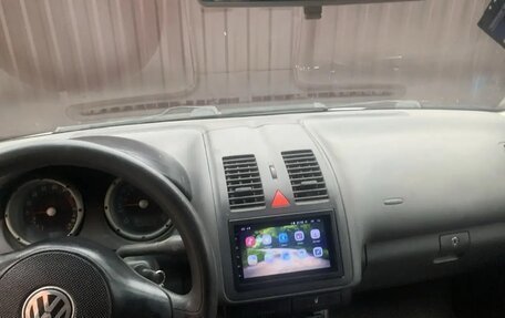 Volkswagen Polo III рестайлинг, 2001 год, 325 000 рублей, 5 фотография