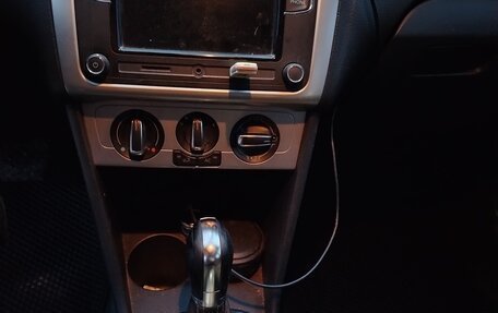 Volkswagen Polo VI (EU Market), 2013 год, 750 000 рублей, 10 фотография