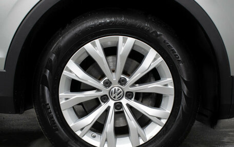 Volkswagen Tiguan II, 2018 год, 2 740 000 рублей, 18 фотография