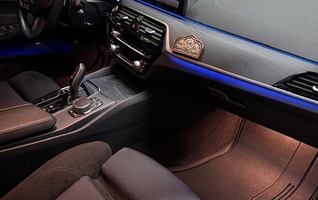 BMW 5 серия, 2021 год, 6 500 000 рублей, 4 фотография