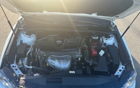 Toyota Camry, 2018 год, 2 350 000 рублей, 9 фотография