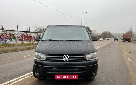 Volkswagen Multivan T5, 2013 год, 2 450 000 рублей, 2 фотография