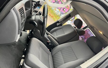 Volkswagen Multivan T5, 2013 год, 2 450 000 рублей, 10 фотография