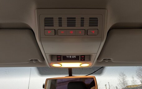 Volkswagen Multivan T5, 2013 год, 2 450 000 рублей, 17 фотография