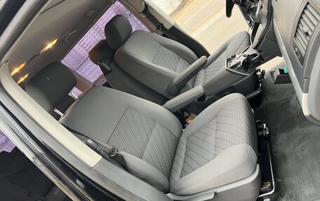 Volkswagen Multivan T5, 2013 год, 2 450 000 рублей, 11 фотография