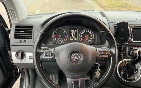 Volkswagen Multivan T5, 2013 год, 2 450 000 рублей, 22 фотография