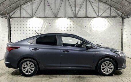 Hyundai Solaris II рестайлинг, 2021 год, 1 700 000 рублей, 9 фотография