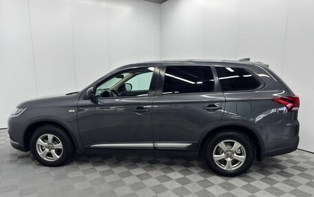 Mitsubishi Outlander III рестайлинг 3, 2019 год, 1 685 000 рублей, 7 фотография