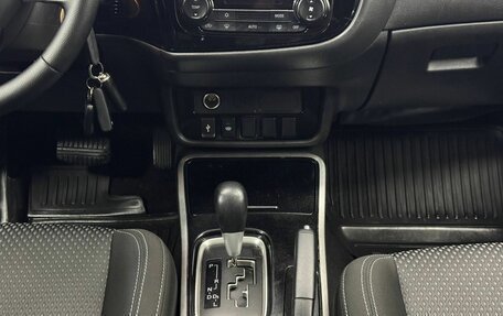 Mitsubishi Outlander III рестайлинг 3, 2019 год, 1 685 000 рублей, 12 фотография