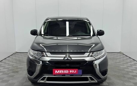 Mitsubishi Outlander III рестайлинг 3, 2019 год, 1 685 000 рублей, 5 фотография