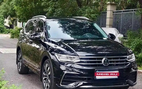 Volkswagen Tiguan II, 2022 год, 2 310 114 рублей, 3 фотография