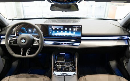 BMW 5 серия, 2025 год, 8 750 000 рублей, 16 фотография