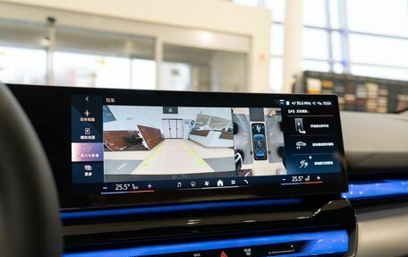 BMW 5 серия, 2025 год, 8 750 000 рублей, 33 фотография