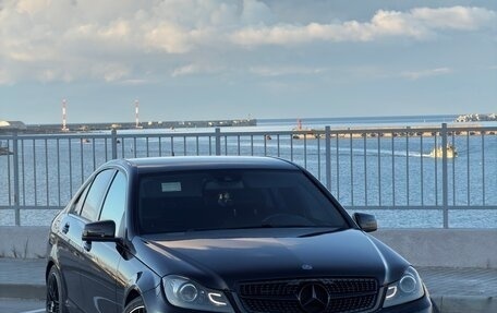 Mercedes-Benz C-Класс, 2012 год, 1 700 000 рублей, 1 фотография