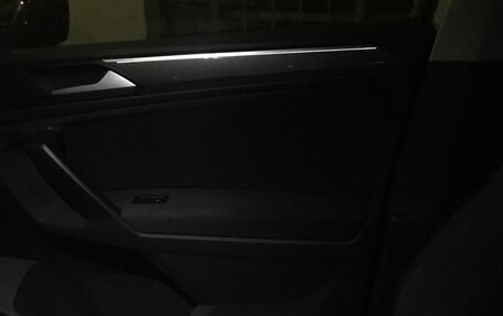 Volkswagen Tiguan II, 2020 год, 2 500 000 рублей, 1 фотография