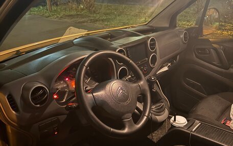 Citroen Berlingo II рестайлинг, 2011 год, 700 000 рублей, 2 фотография