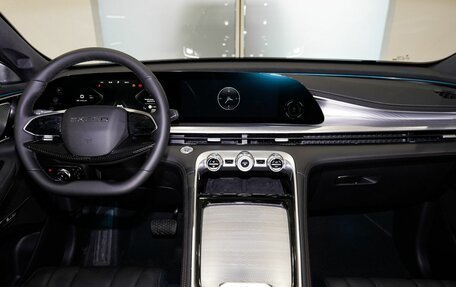 CheryExeed TXL, 2024 год, 3 800 000 рублей, 11 фотография