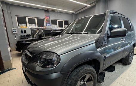 Chevrolet Niva I рестайлинг, 2017 год, 820 000 рублей, 5 фотография