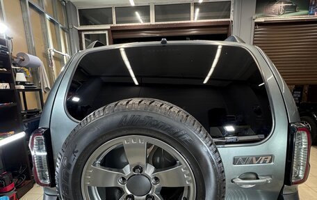 Chevrolet Niva I рестайлинг, 2017 год, 820 000 рублей, 3 фотография